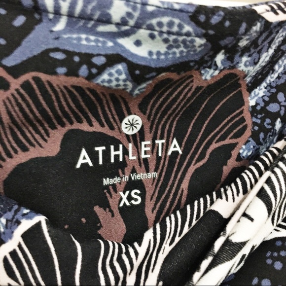 Athleta Leggings Patchwork Salutations 7/8 Yoga Workout Blue/Black Size XS - Picture 7 of 12